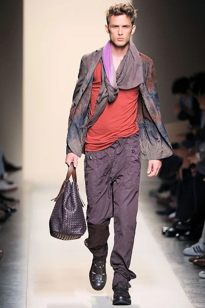 Look 26
